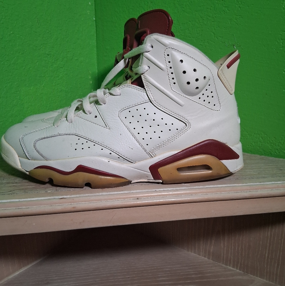 Jordan 6 Sneakers White and Burgundy